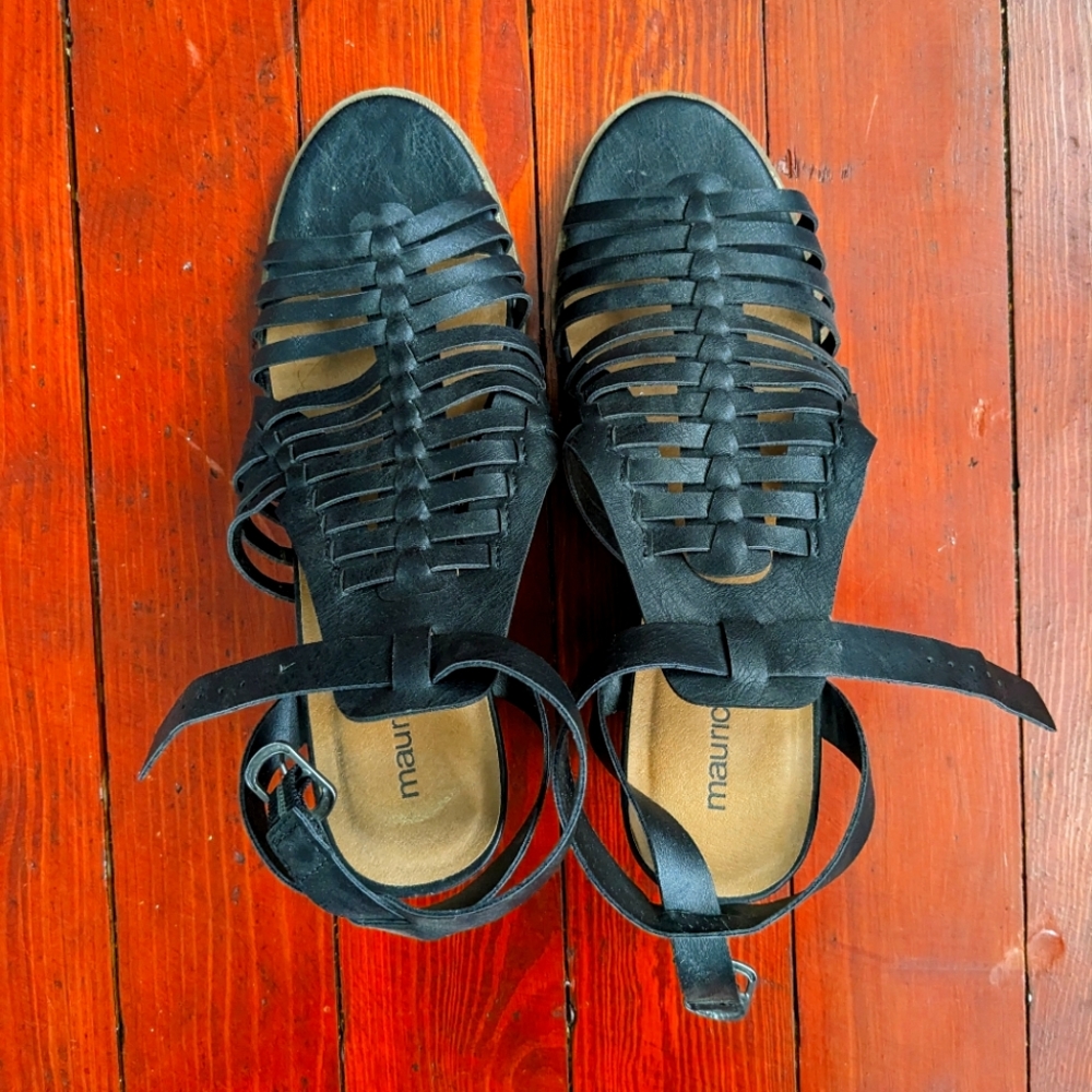 Maurices black leather wedges size 9 1/2